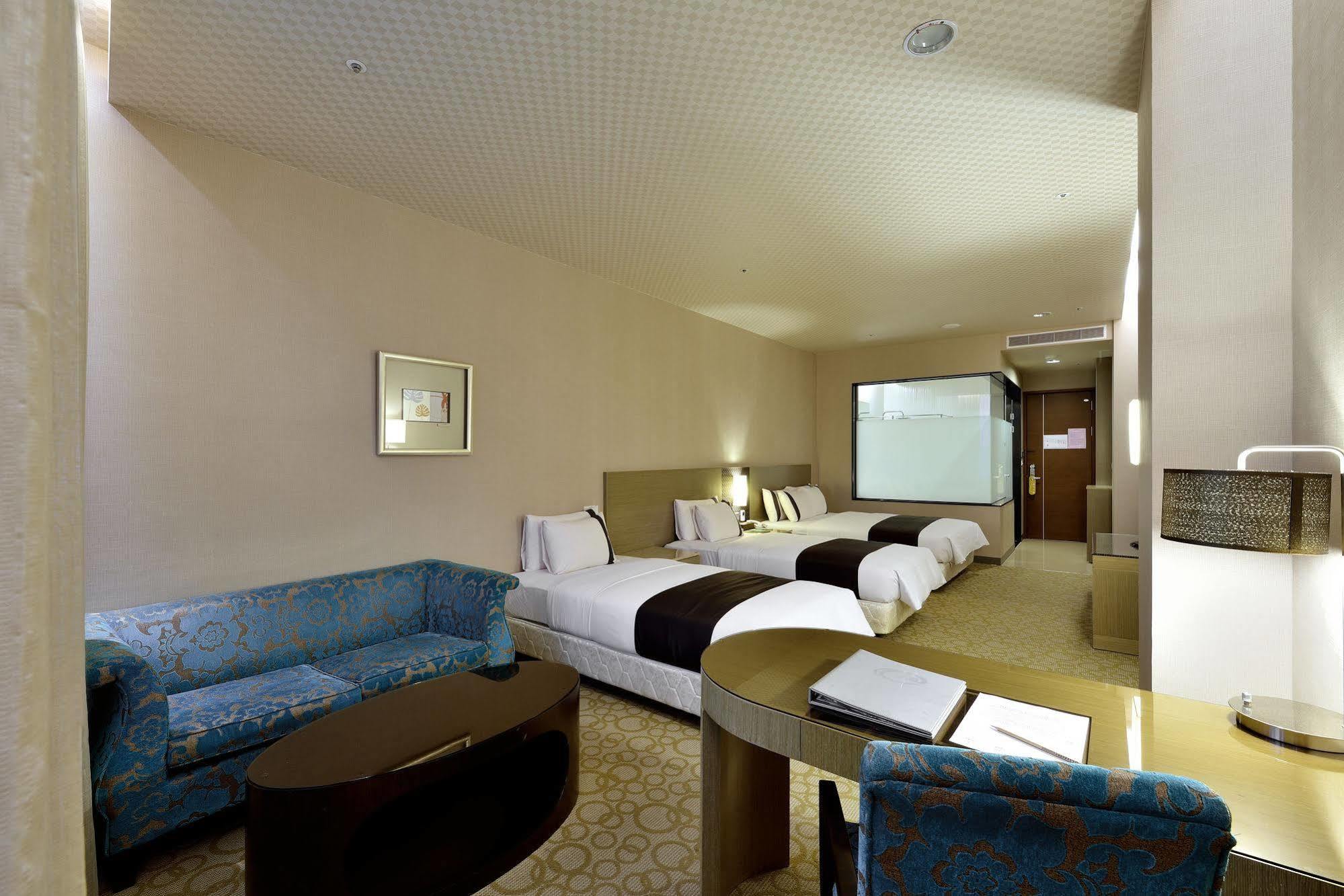 Shinkansen Grand Hotel Taichung Exterior foto